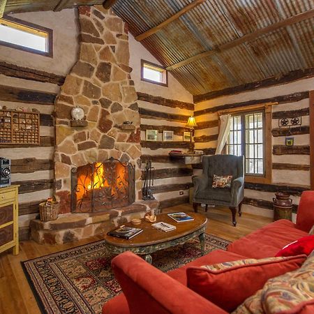 Barons Creekside Resort Фредериксберг Экстерьер фото