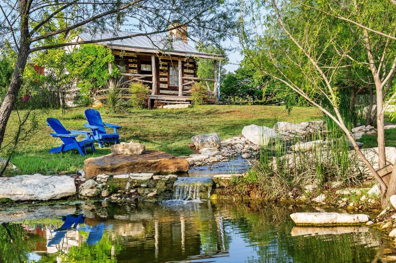 Barons Creekside Resort Фредериксберг Экстерьер фото
