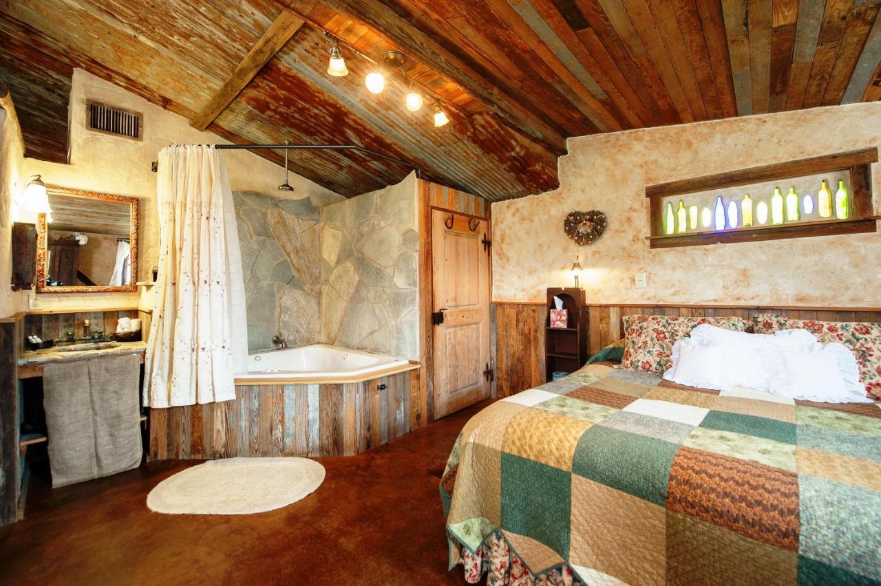 Barons Creekside Resort Фредериксберг Экстерьер фото